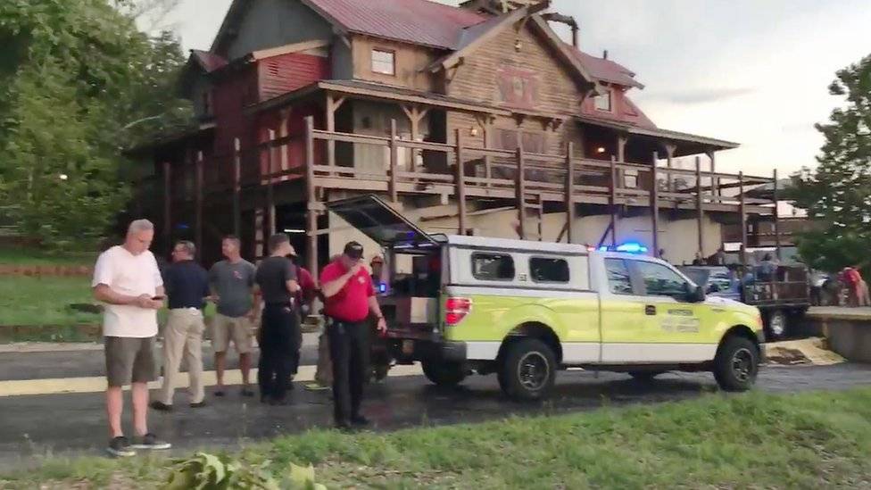 Se hundió una embarcación en Missouri; al menos 17 muertos