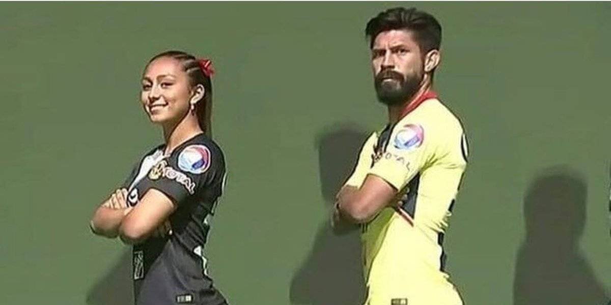 Con leyendas y 2 mil aficionados, América presentó uniforme para el A2018 Con leyendas y 2 mil aficionados, América presentó uniforme para el A2018