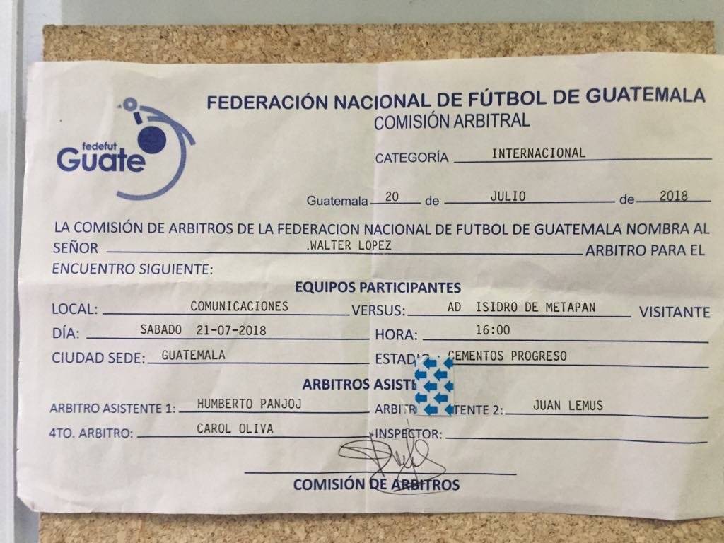 Cuarteta arbitral donde estuvo por primera vez Carol Oliva