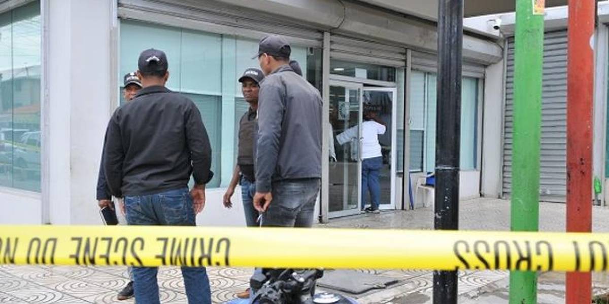 PolicÃ­a apresa a otro de los implicados en asalto Banco Popular en Isabelita