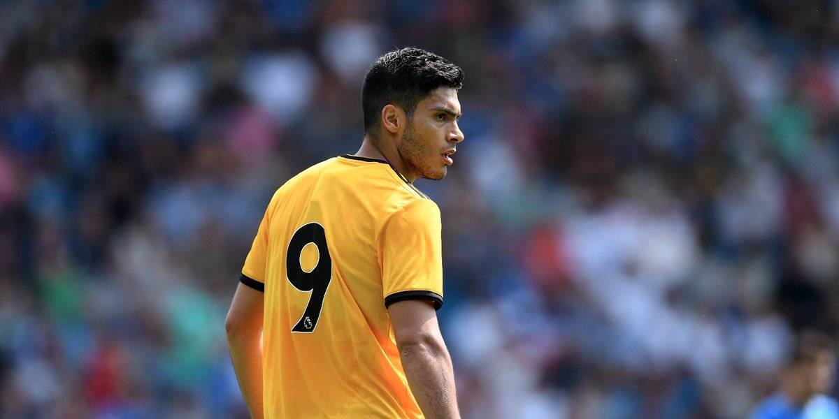 ¡Increíble! Raúl Jiménez falla penal en su debut con el Wolverhampton ¡Increíble! Raúl Jiménez falla penal en su debut con el Wolverhampton