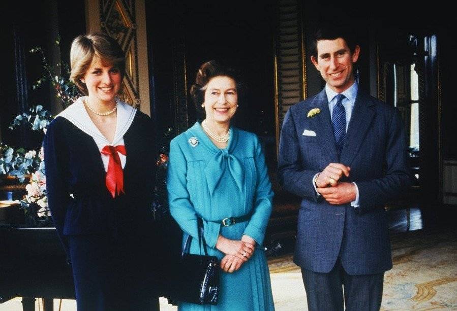 princesa Diana y reina Isabel