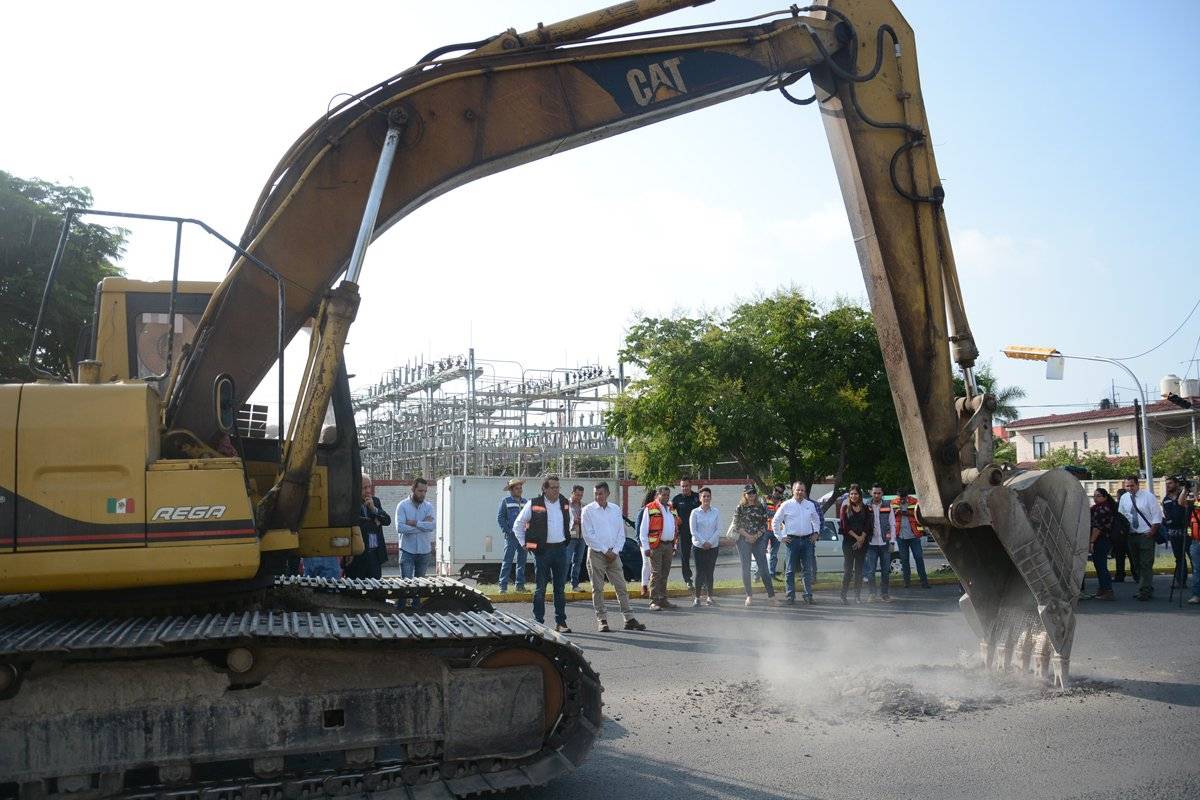 Inician con la repavimentación de avenida Clouthier en Zapopan
