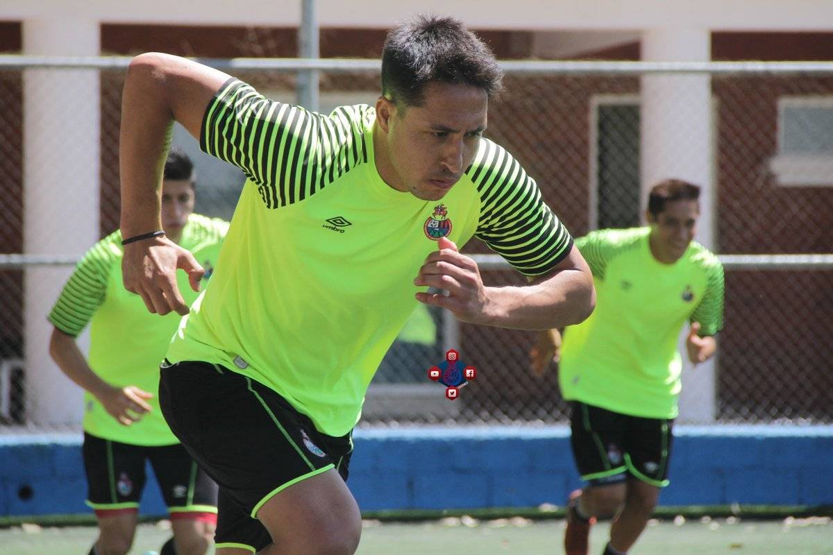 Omar Zalazar en el entreno rojo