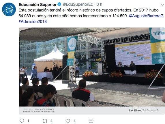 el secretario de Educación Superior, Augusto Barrera