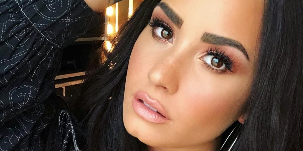 Difunden llamada de auxilio tras sobredosis de Demi Lovato
