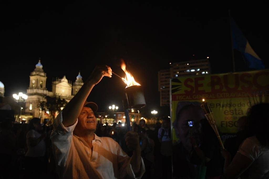 Marcha con antorchas