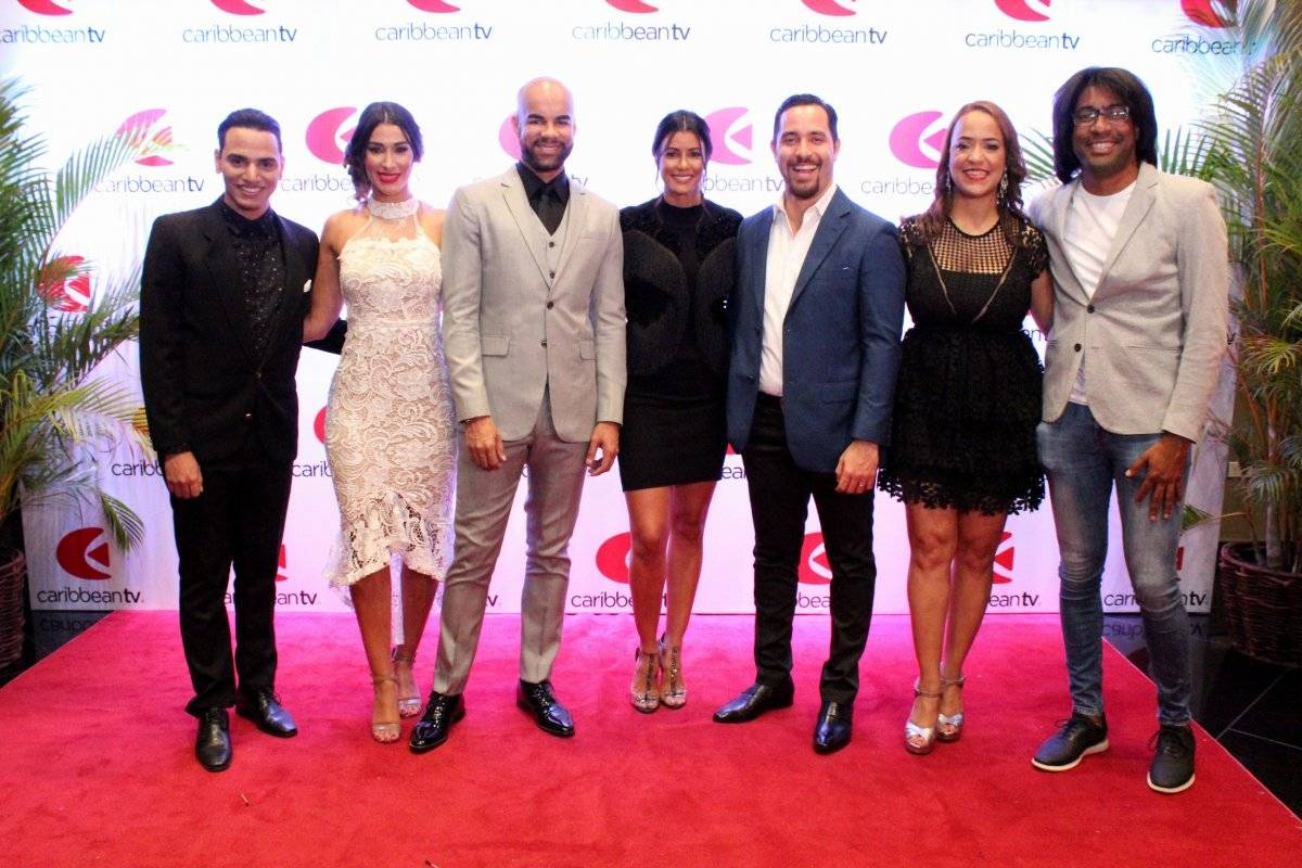 Los talentos de Caribbean TV en una foto histórica. Elvys Joe