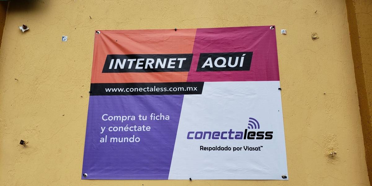 Así es como el WiFi comunitario satelital le está cambiando la vida a mexicanos aislados por la brecha digital