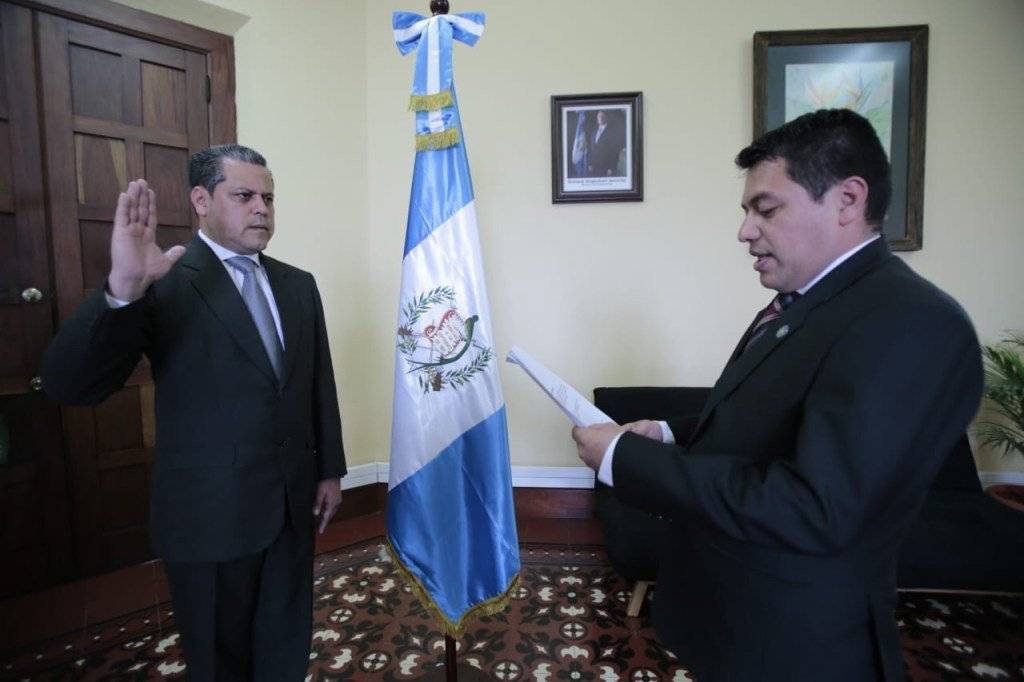 Juramentan a nuevo director del Sistema Penitenciario Camilo Morales