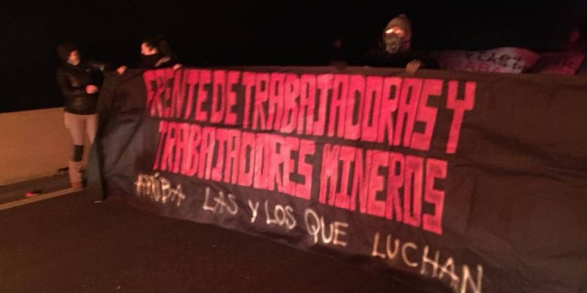 Trabajadores inician paro y bloquean accesos a Chuquicamata