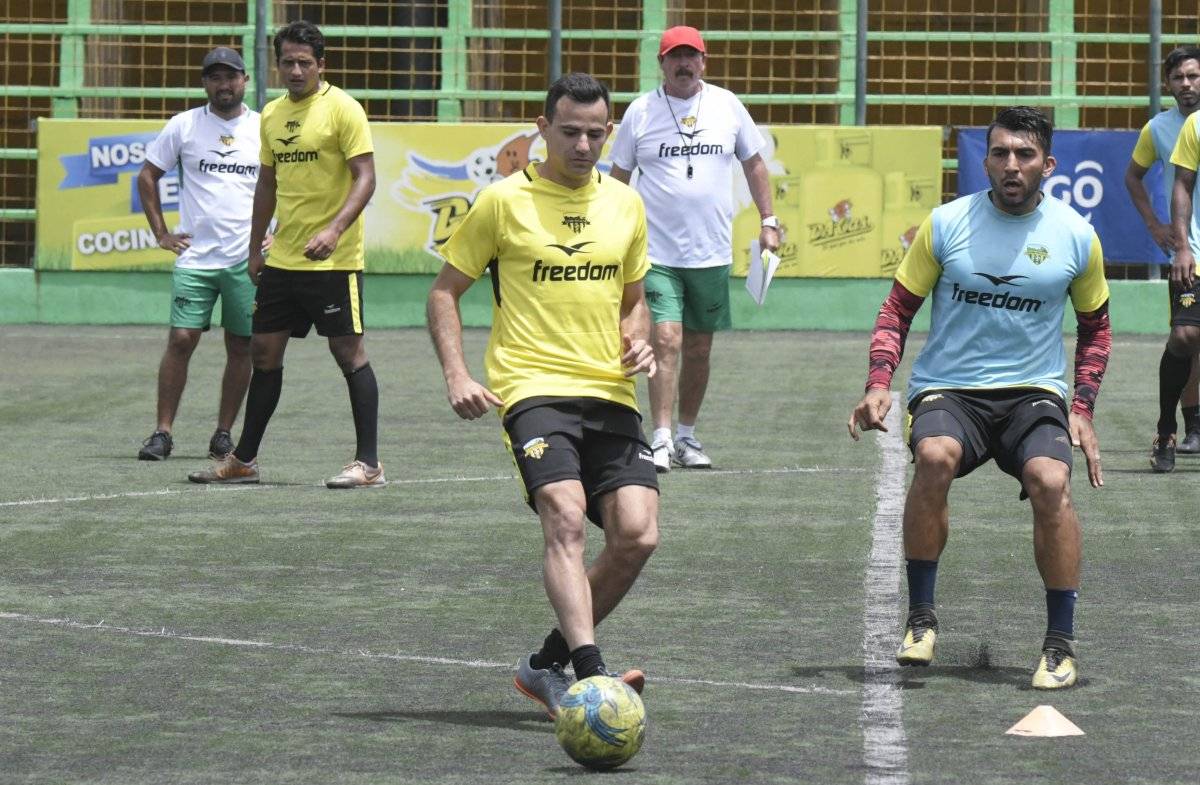 Marco Pappa no fue convocado a la Selección Nacional