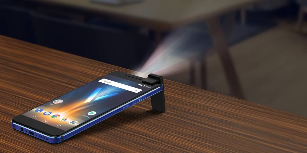 ¿Un celular con proyector integrado? Quantum llega a Chile
