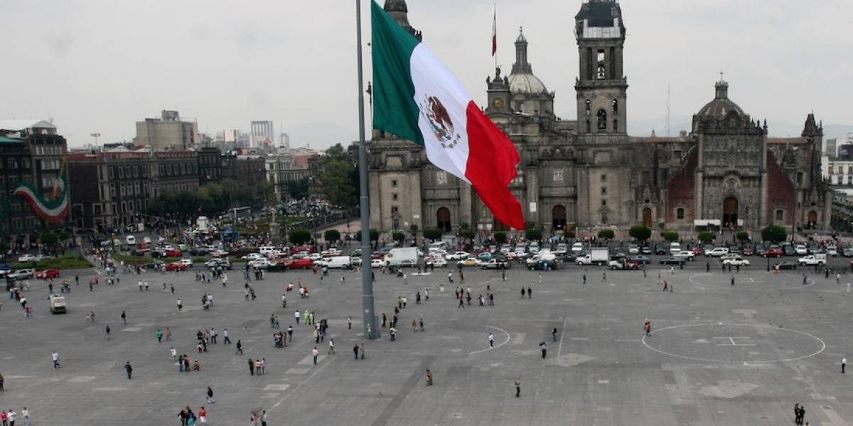 PIB de México cae 0.07%, comercio y servicios suavizan la caída