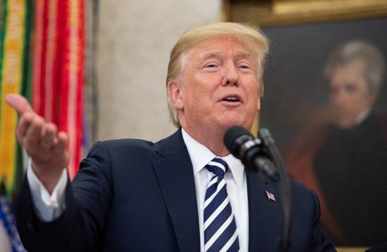 Donald Trump dando un discurso