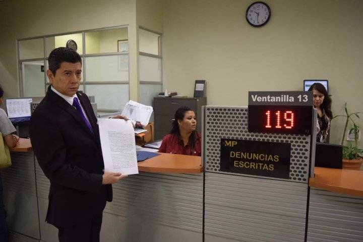 diputado Juan Ramón Lau, de Todos, presenta denuncia contra Gerencia de Investigación Fiscal