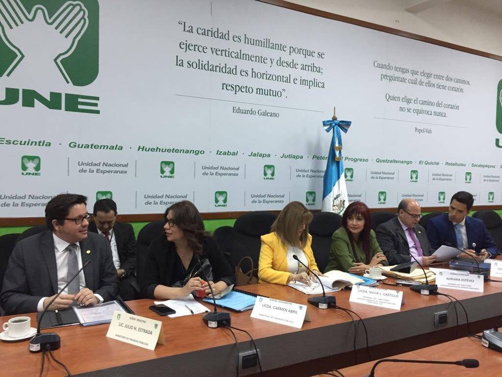 UNE verifica Gerencia de Investigación Fiscal de la SAT