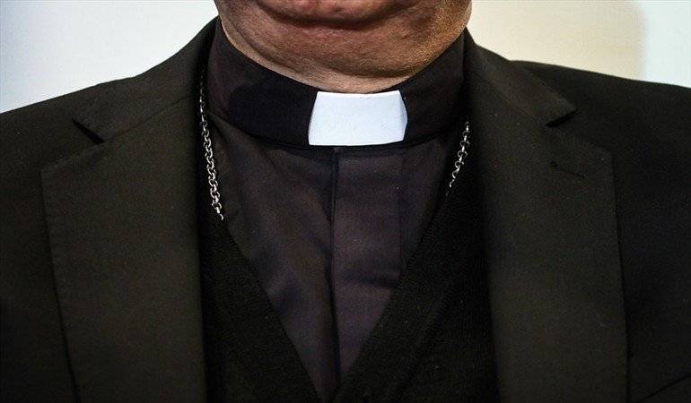 sacerdote