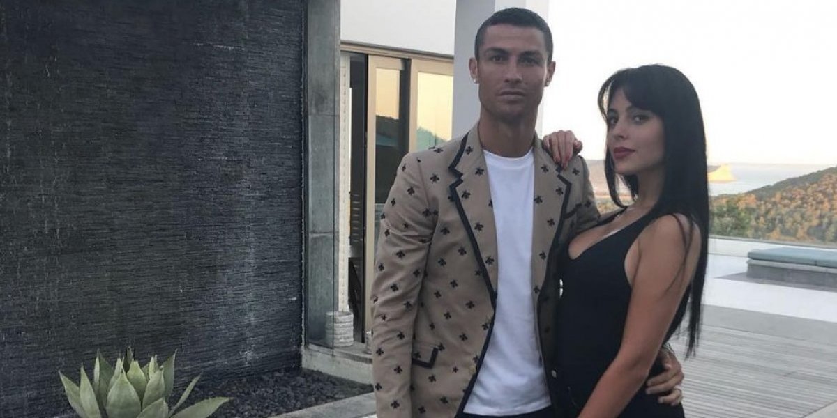 VIDEO Cristiano paraliza las calles de Italia al salir de compras