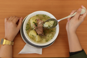 Caldo de costilla