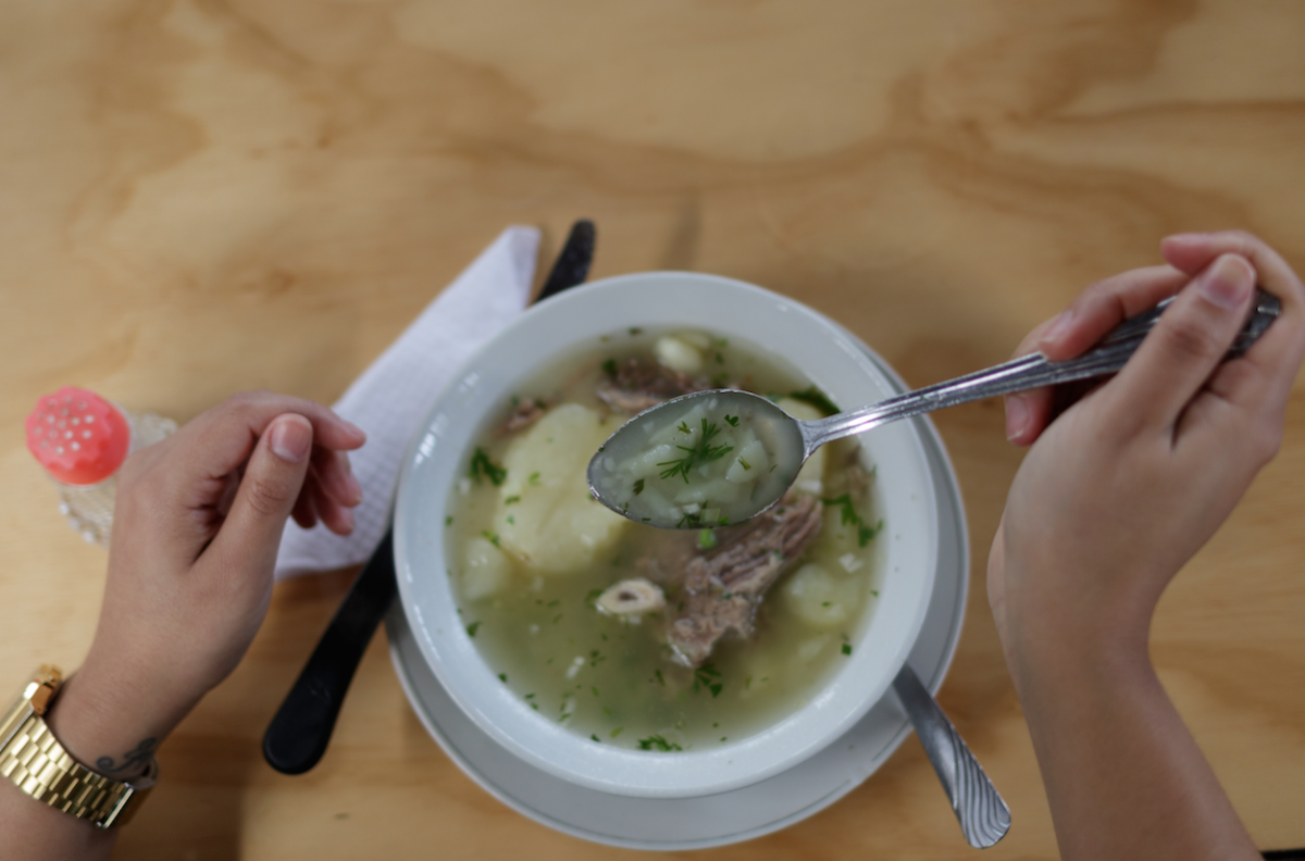 Caldo de costilla