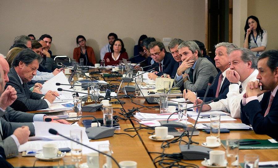 Reunión en el congreso por salario mínimo