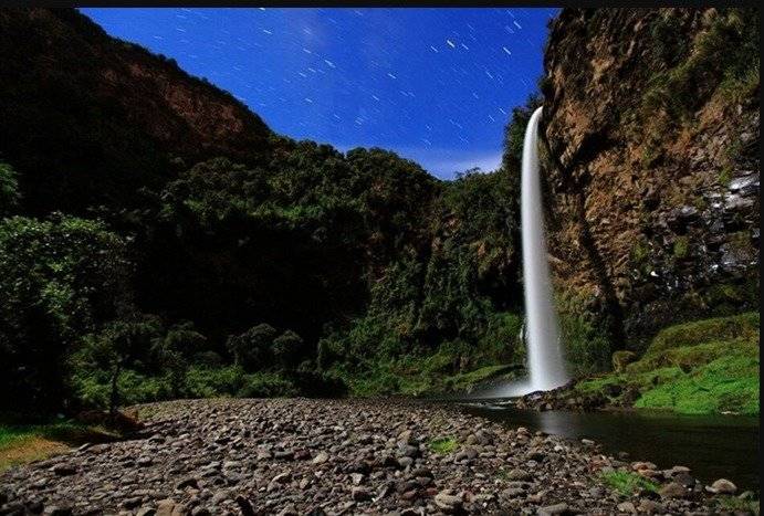 Foto de National Geographic Cascada Cóndor Machay,en el cantón Rumiñahui!! Sin duda un paisaje único!!
