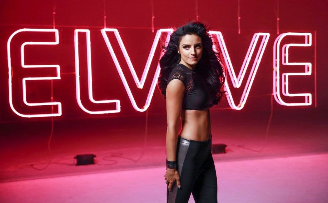 Aislinn Derbez