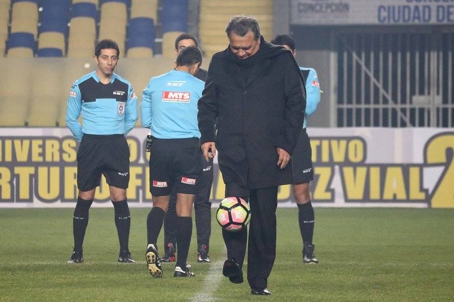 Elías Figueroa lamentó el fichaje de Paulo Díaz en Arabia Saudita, pero aún así cree que puede seguir creciendo como futbolista / Foto: Agencia UNO