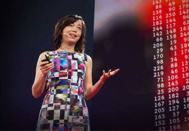 mujer tecnología Li
