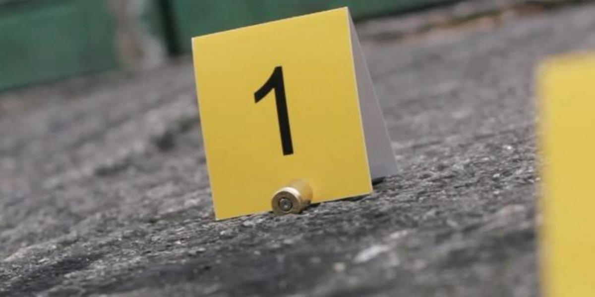 Resultado de imagen para Intento de asalto en pica pollo deja un policÃa y un civil heridos