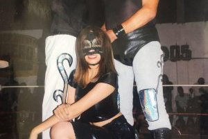 https://www.publimetro.com.mx/mx/publisport/2018/08/14/reaparece-luchadora-la-enigmatica-tras-convulsionarse-a-causa-de-un-sillazo.html