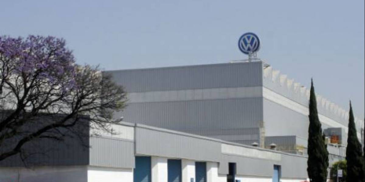 México: Volkswagen bombardea el cielo para que no granice, pero los campesinos dicen ser afectados