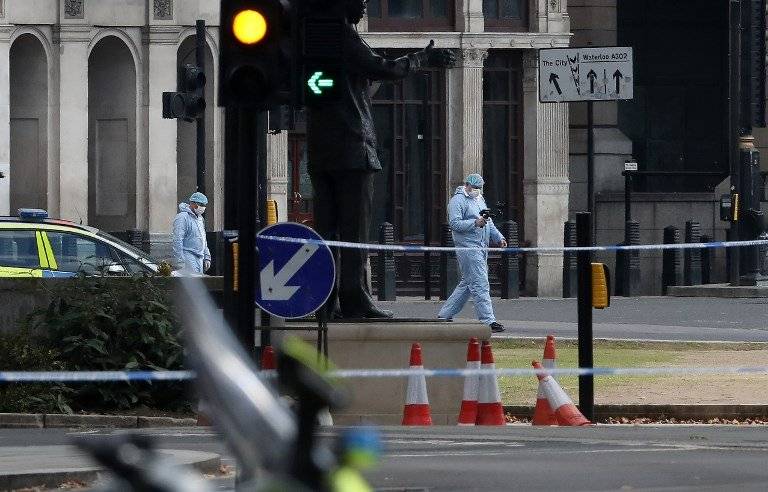 Atentado cerca del Parlamento británico