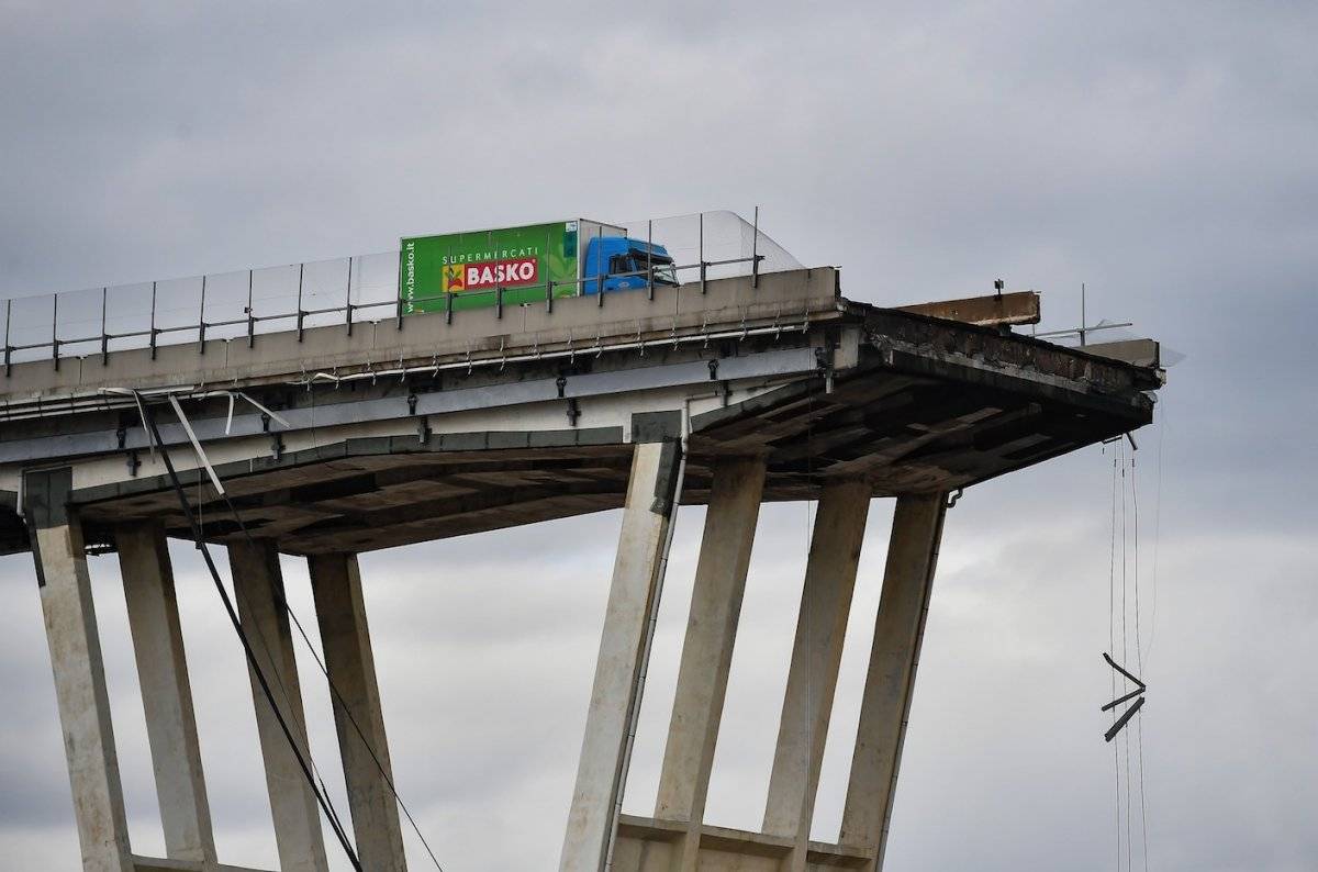 Puente Génova