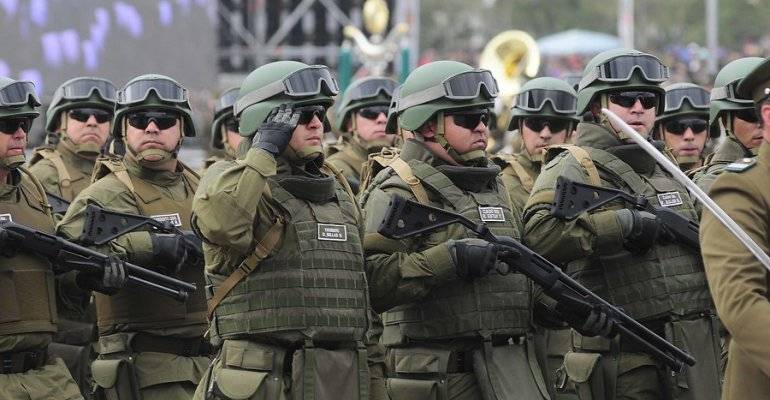 Carabineros de Chile creó fichas de diversos líderes sociales para vigilarlos constantemente Carabineros de Chile creó fichas de diversos líderes sociales para vigilarlos constantemente