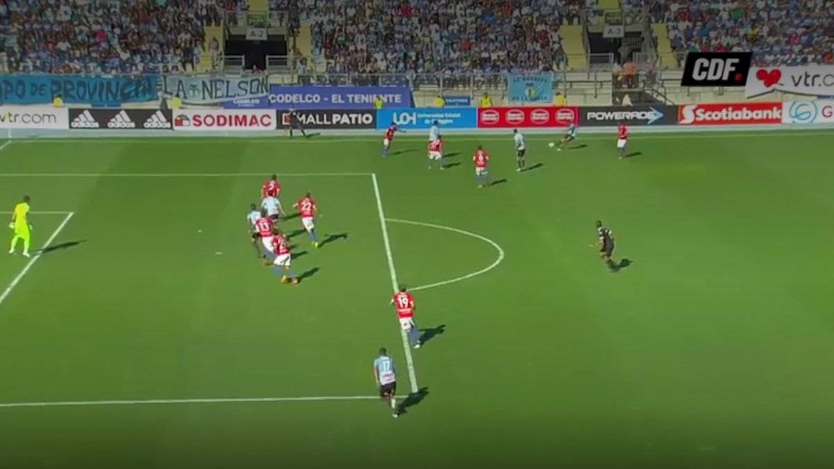 El leve off-side de Nicolás Mazzola antes del autogol de Germán Lanaro / Foto: Captura CDF