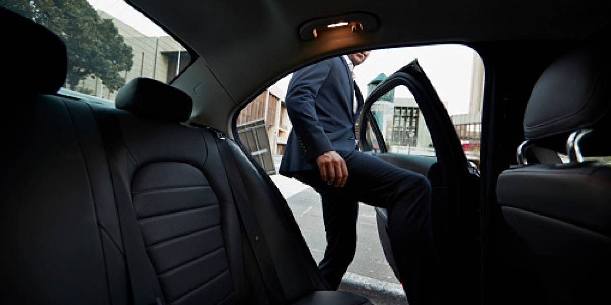 Uber anuncia cobro extra si el conductor espera mucho tiempo por ti