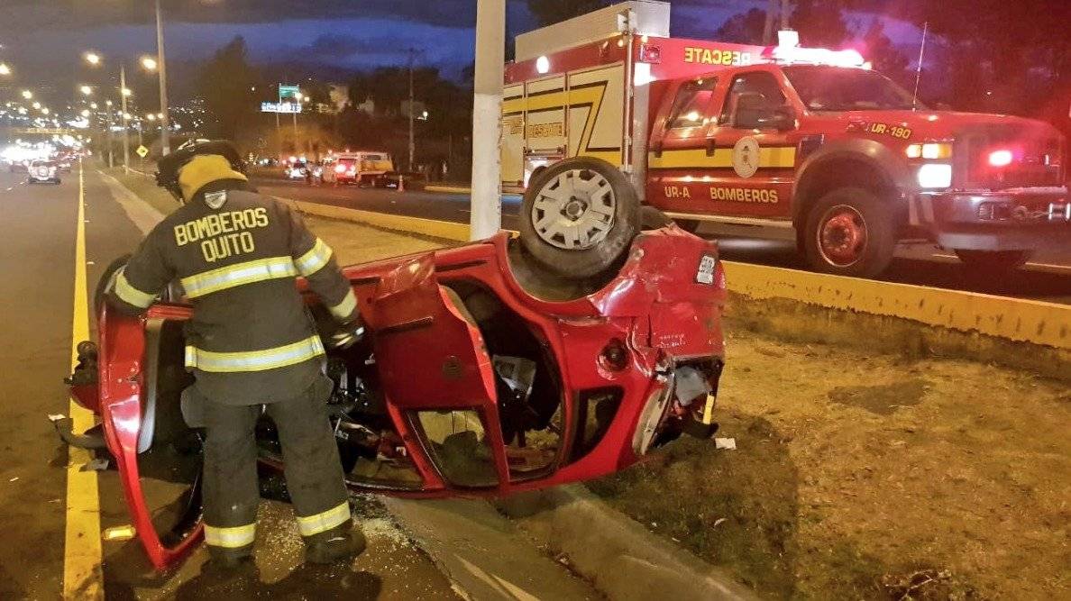 accidente de tránsito en la Autopista General Rumiñahui