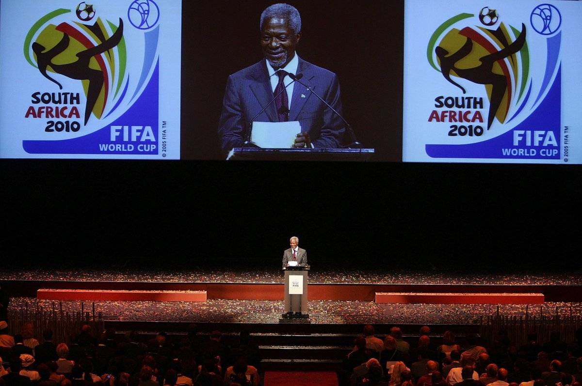 Kofi Annan durante la ceremonia de asignación del Mundial de Sudáfrica en 2010