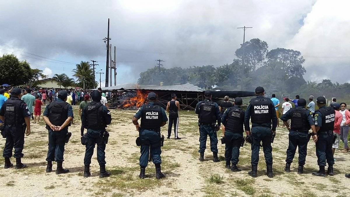 Venezolanos son expulsados de Paracaima: brasileños desmantelan con violencia campamento de refugiados