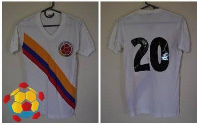 camisetacolombia11-abc88c3210bf1440ec945db616ae2183.jpg