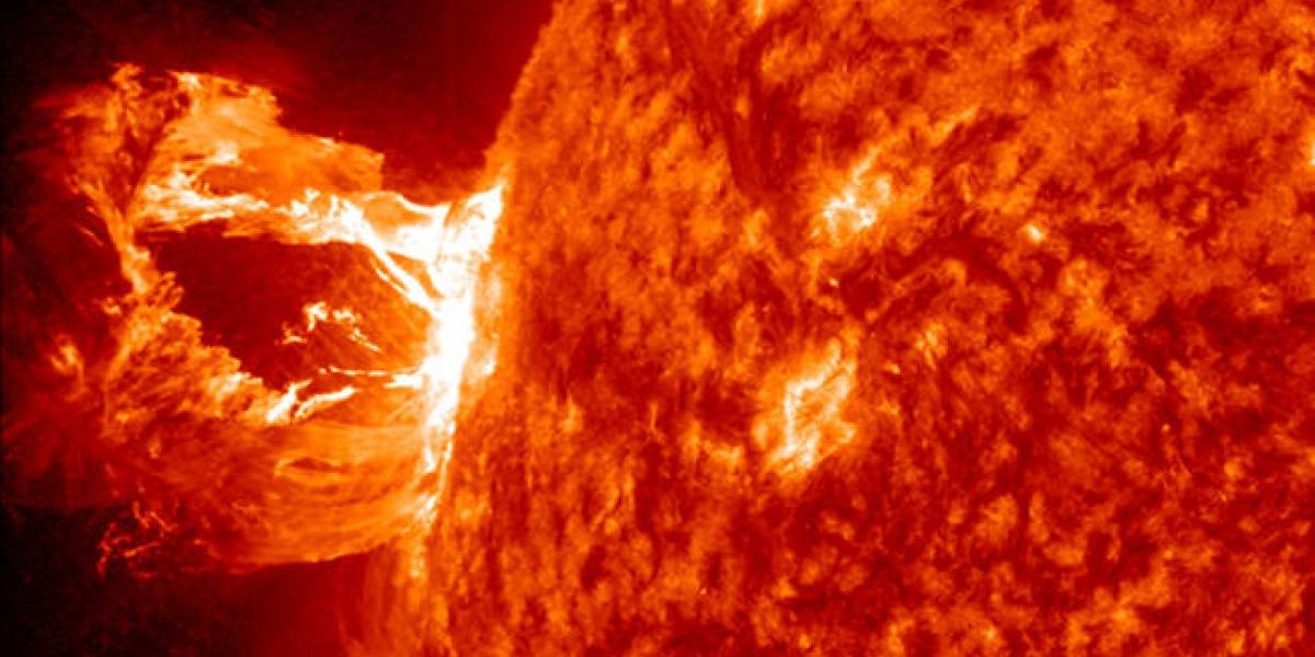 "En estos momentos el evento está marcando su punto álgido": astrofísico asegura que la Tierra enfrenta la tormenta solar más fuerte del último tiempo