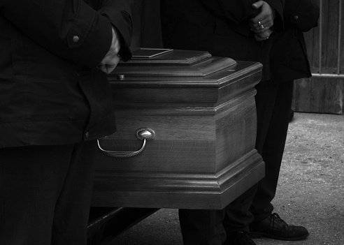 ¿Has soñado con ver tu funeral?