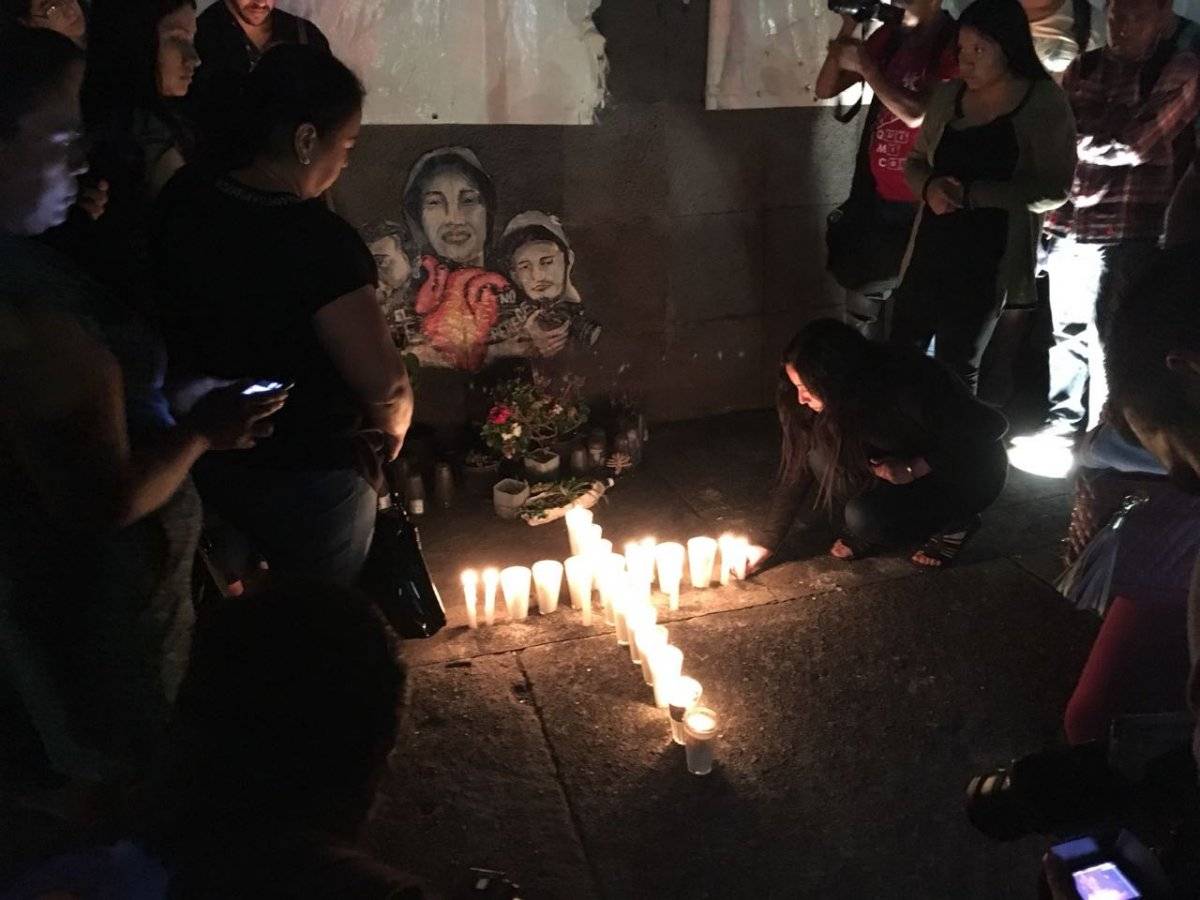 Realizan una vigilia en memoria de las víctimas de la violencia
