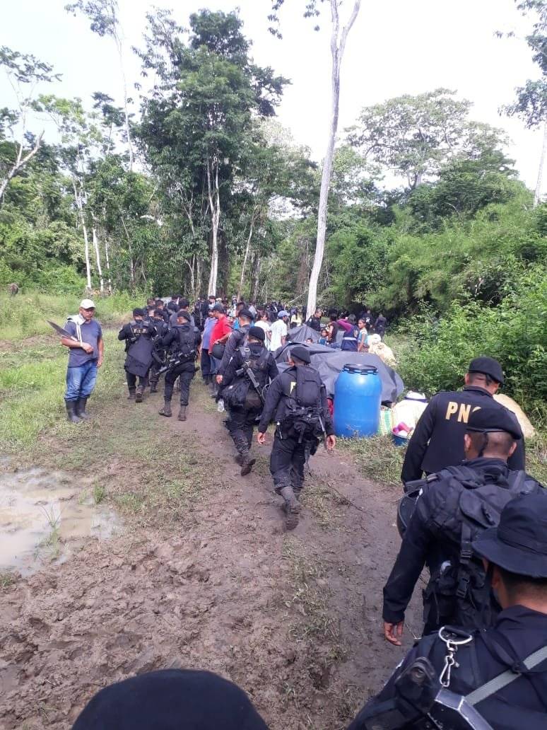 Desalojan a familias instaladas en parque nacional Sierra de Lacandón, Petén