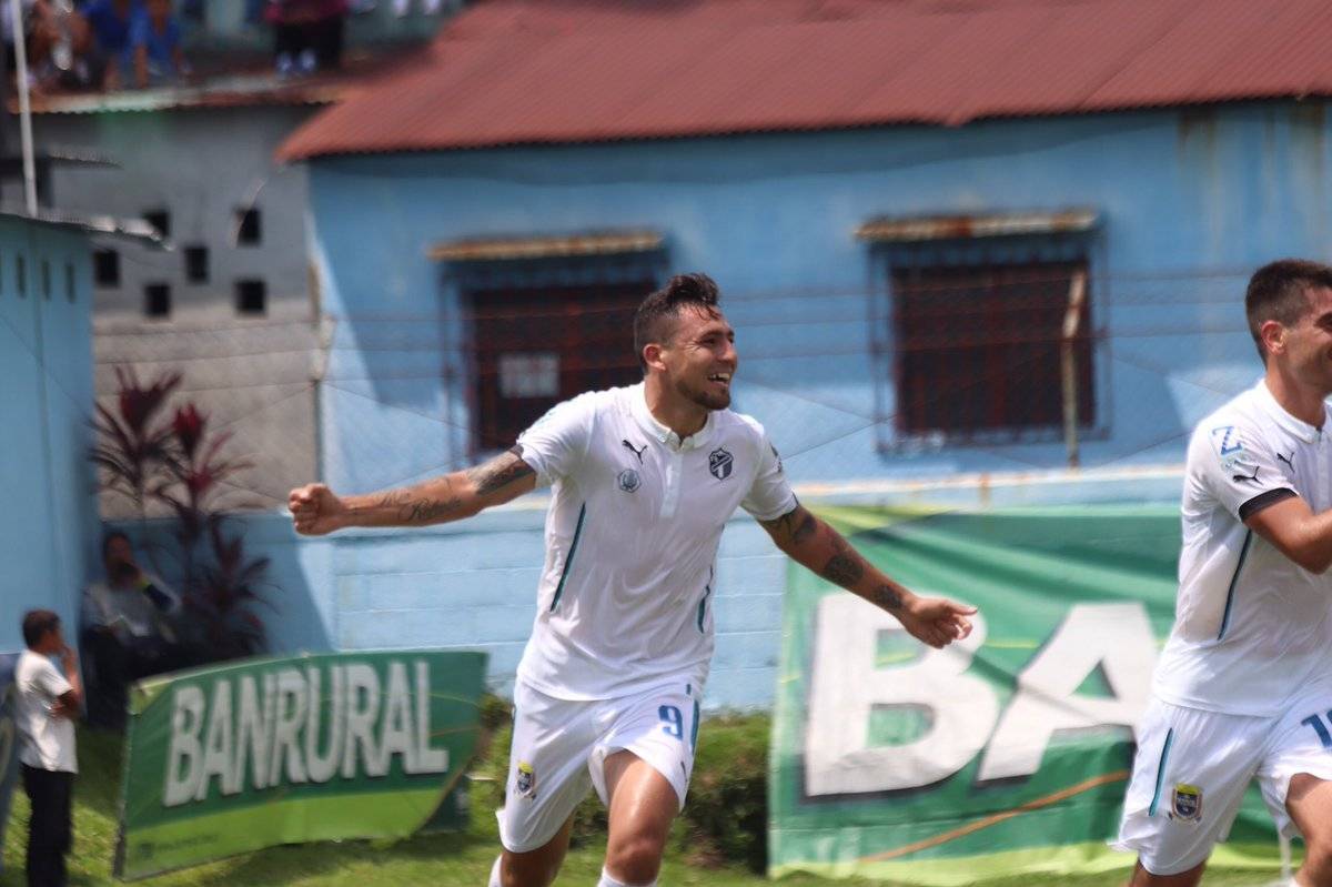 Darío Carreño marcó su quinto gol en el torneo