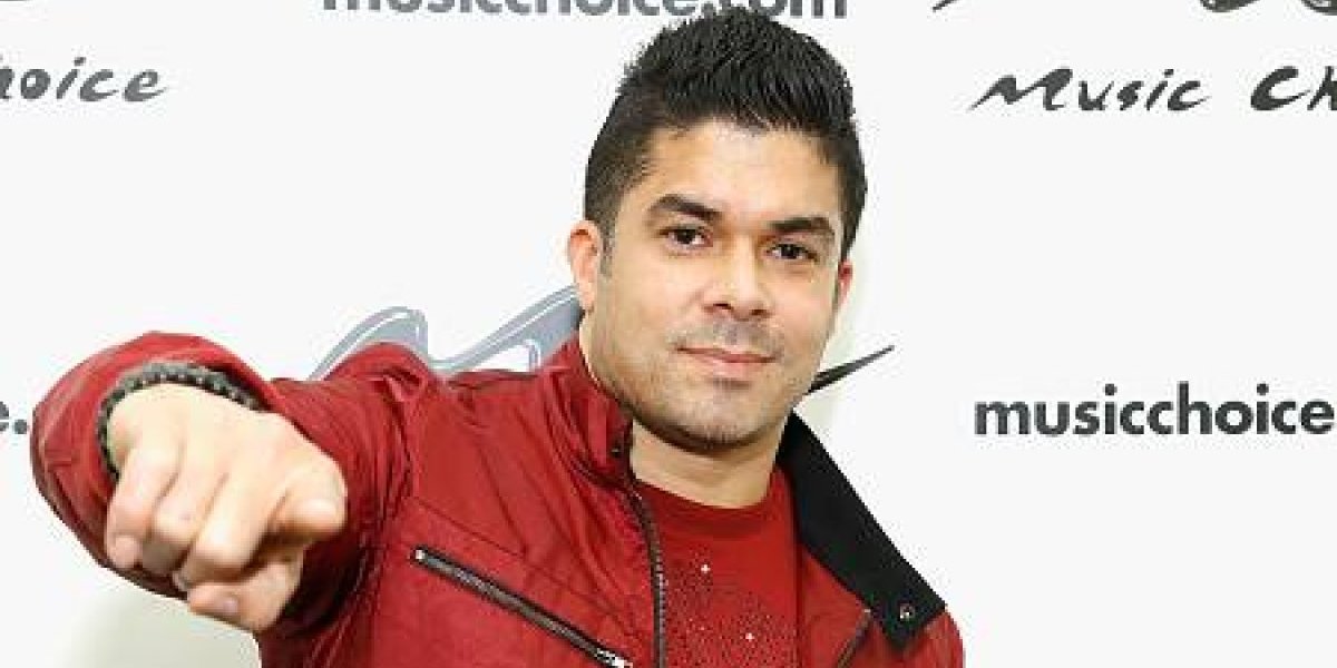 Jerry Rivera se recupera tras fuerte caída durante concierto