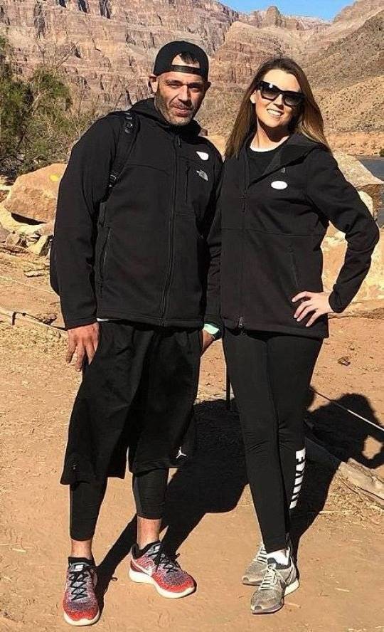 pareja estafa indigente