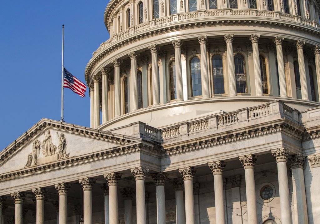 Banderas en el Capitolio